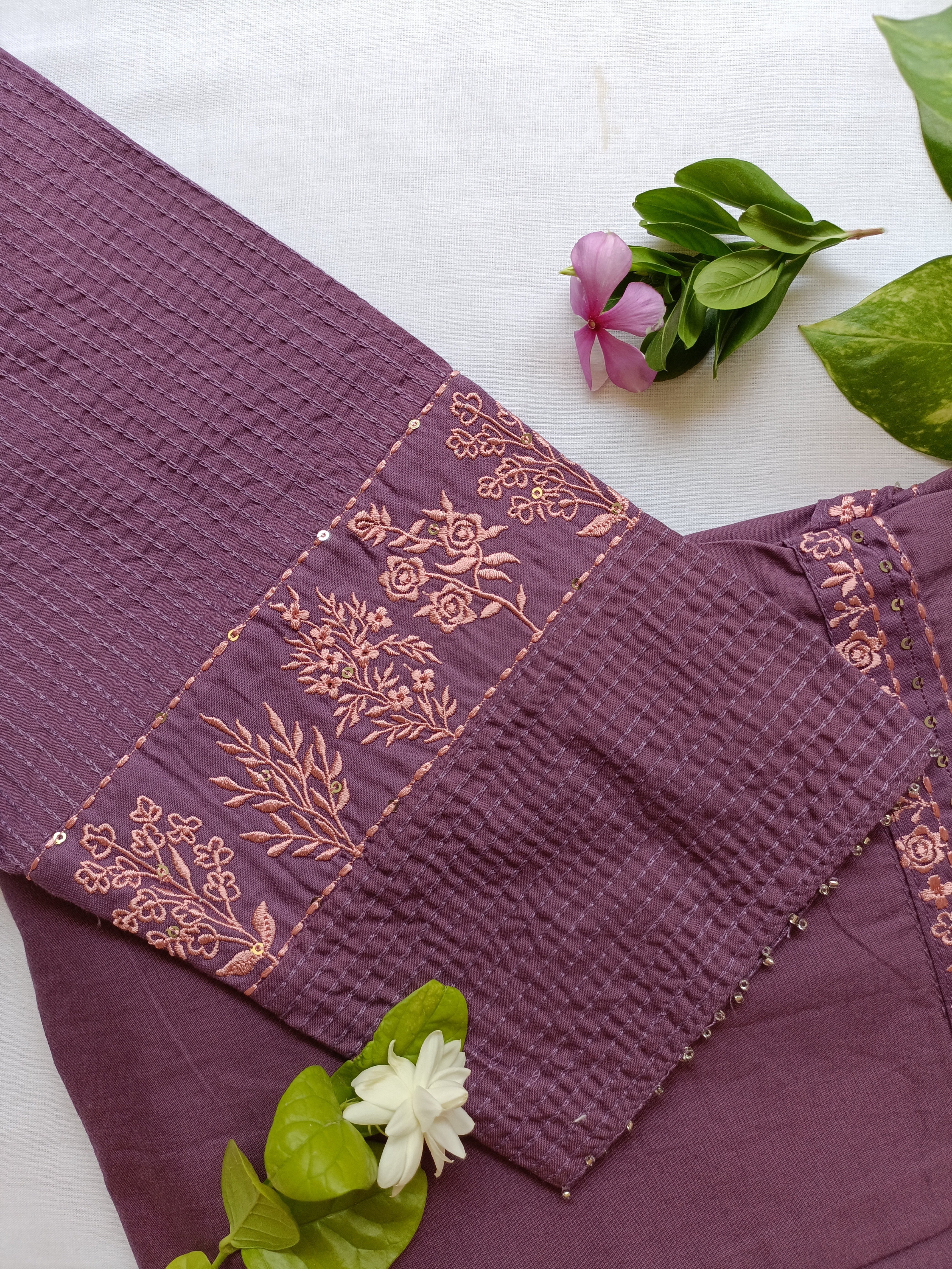 "Farah" Purple Embroidered kurta set(2 pc)