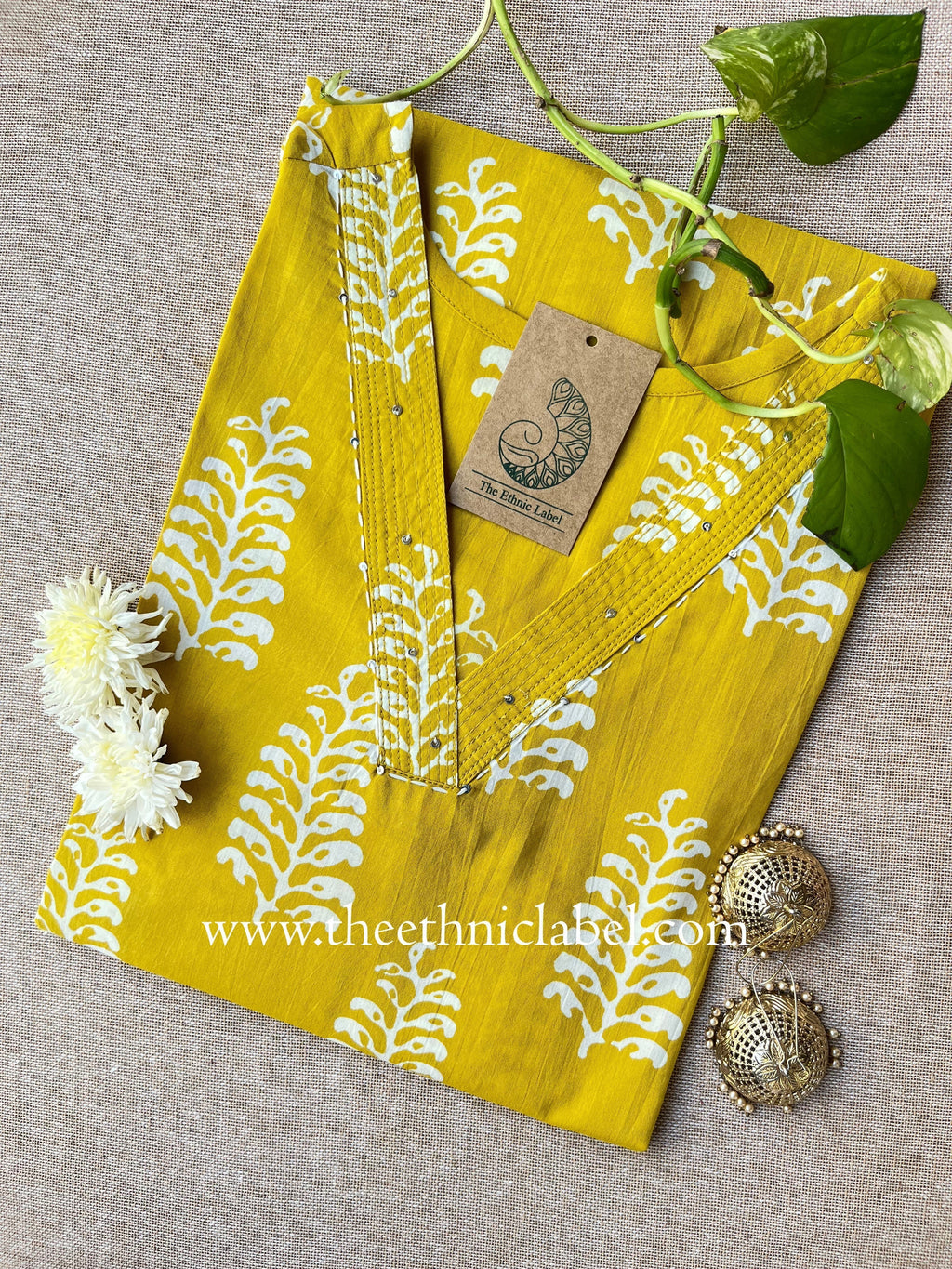 "Safina" Boota Cotton kurta