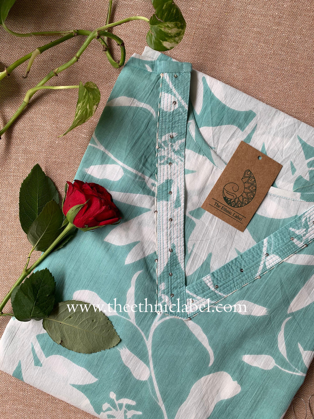 "Yuvati" Floral Cotton kurta - Big Size